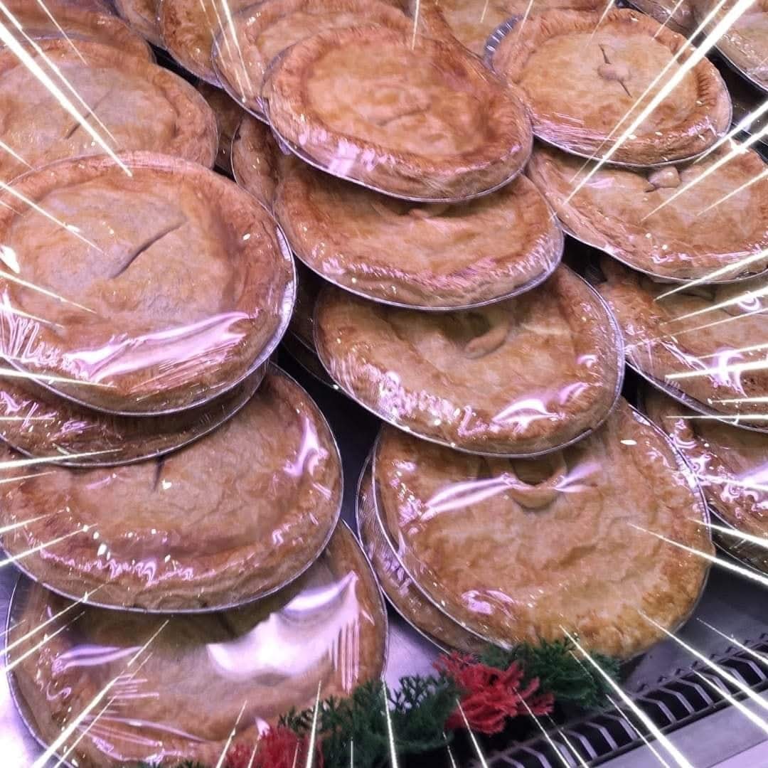 Steak and Onion Pie £6.99 (each) 700g